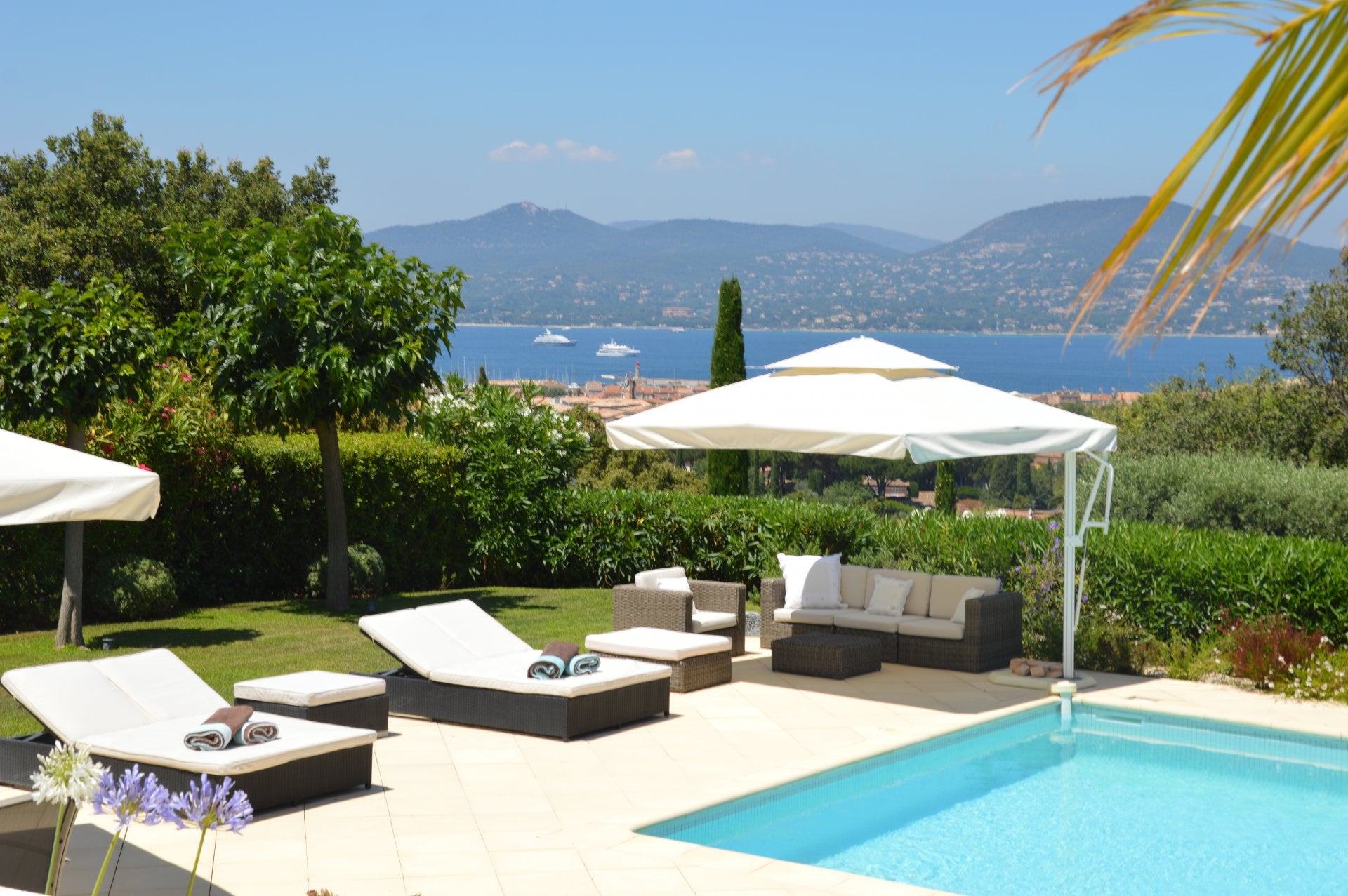 B. Isnarde-Vue mer-2381603-FR-CLIENT