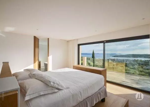 ST TROPEZ -SEA VIEW-5037VA-EN