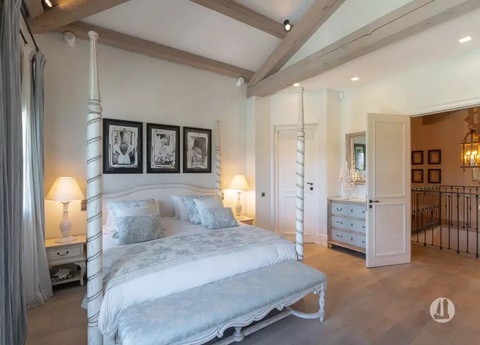 ST TROPEZ CANNOUBIERS-5036VA-EN